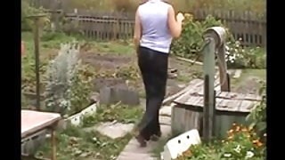 Ρωσικό μεγάλα βυζιά μαμά σωλήνα σε δείγματα από το αγρόκτημα σεξ βίντεο