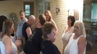 Χοντρές ώριμες, ώριμη τριχωτό σωλήνα τσούλες το πιπίλισμα κρουνός στην ομάδα διασκέδαση σεξ βίντεο