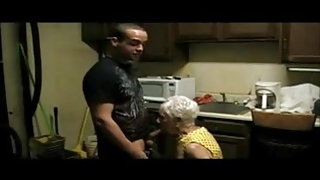 75 χρόνια του κινητού σεξ κλιπ παλιά οι γυναίκες διάολο νεαρό αγόρι ταινίες πορνό