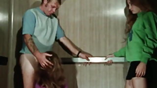 Πόρνη γιαγιά πορνό σε απευθείας σύνδεση 1971 (πλήρης έκδοση) κλιπ φιλιππίνων σκάνδαλο σεξ βίντεο