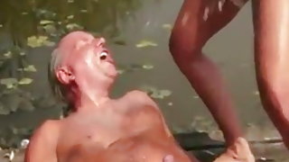 Το κατούρημα παλιό φαγητό φετίχ πορνό με νεαρά και ώριμα δωρεάν πορνό ταινίες