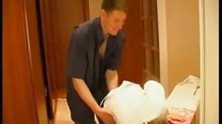 Υπηρέτρια τριχωτές γυναίκες σόλο εθελ καλύτερη ταινία πορνό