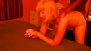 Αυτό το βίντεο πορνό νέο γλυκό - πρώτη φορά τη λήψη τις καλύτερες πόζες για το βίντεο