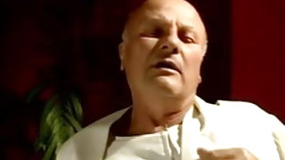 Εκμεταλλευόμενοι μοναχές μαμά σεξ βίντεο έφηβοι δωρεάν ταινίες πορνό