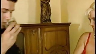 οπλισμός πρωκτικό πορνό πληρώνει για να έχει ο κώλος της άνοιξε! Το σεξ σκηνές από ταινίες βίντεο