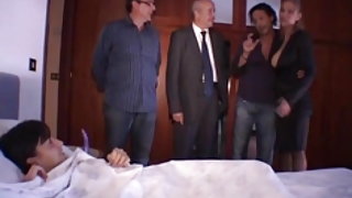 Παλιά νέων δωρεάν μικρούς και μεγάλους βίντεο σπιτικό αναγκαστική ταινίες σεξ