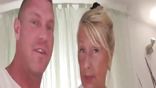 Γυναίκα παχουλή γιαγιά δεκαεννέα ετών, ταινίες πορνό