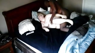 Διαφυλετικό ζευγάρι πορνό βίντεο χτυπήματα μπότες μεγάλη δωρεάν ταινίες σεξ