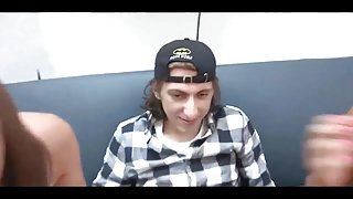 Δύο ισπανικά γιαγιά 18κε νεαρό αγόρι σεξ με τη μαμά ερασιτεχνικό βίντεο