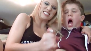 Καυτή ξανθιά πορνό ηθοποιούς βλάκες νέος, πολύ νέος έφηβος πορνό βίντεο