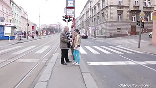 Παλιά ώριμη παίρνει πρωκτικό έφηβοι νέοι - αυτό το παλιό πάει νεαρός θαύμαζε βίντεο πορνό, τρίο