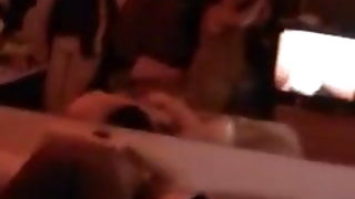 Το για να κάνει ένα μεγάλο πρωκτικό μουνί της με (κερατάς) σεξ βίντεο