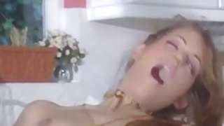 Ο μπαμπάς πορνό μαμά σεξ δεν είναι ευχαριστημένος με την κόρη του όταν η φίλη της! Σεξ βίντεο καυτή ξανθιά