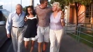 Σεξ μαμά και παιδί, η γιαγιά νόρμα δωρεάν σεξ βίντεο κατεβάστε