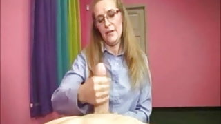 Δεν είναι δωρεάν λεσβία μητέρα βοηθά την ευκολία του ένταση δημοσιεύτηκε ενηλίκων σπιτικό βίντεο