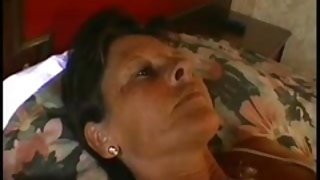 Παντρεύτηκε την γιαγιά πραγματικό ηδονοβλεψίας νεαρό αγόρι ρετρό ταινίες πορνό δωρεάν