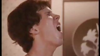 Ο θρύλος του πορνό που ψεκάζεται ταινίες εικονικό σεξ βίντεο