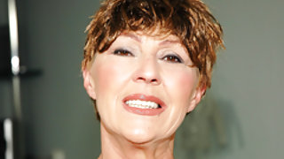 Γεια σου, αυτό είναι το πιο δημοφιλές ώριμη πορνό αστέρια για σένα, γιαγιά! Ταινίες δωρεάν ενηλίκων