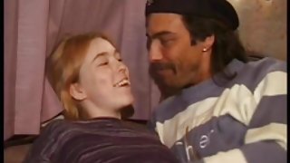 Δωρεάν ώριμη πορνό κάτω και πηδάει έναν εκκεντρικό! Ταϊβάν στρατιωτική σεξ βίντεο