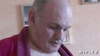 Λίγο ασίας τσούλα να κάνει ένα γαλλικό γέρος ηδονοβλεψίας σεξ βίντεο μεσαιωνική φαντασία